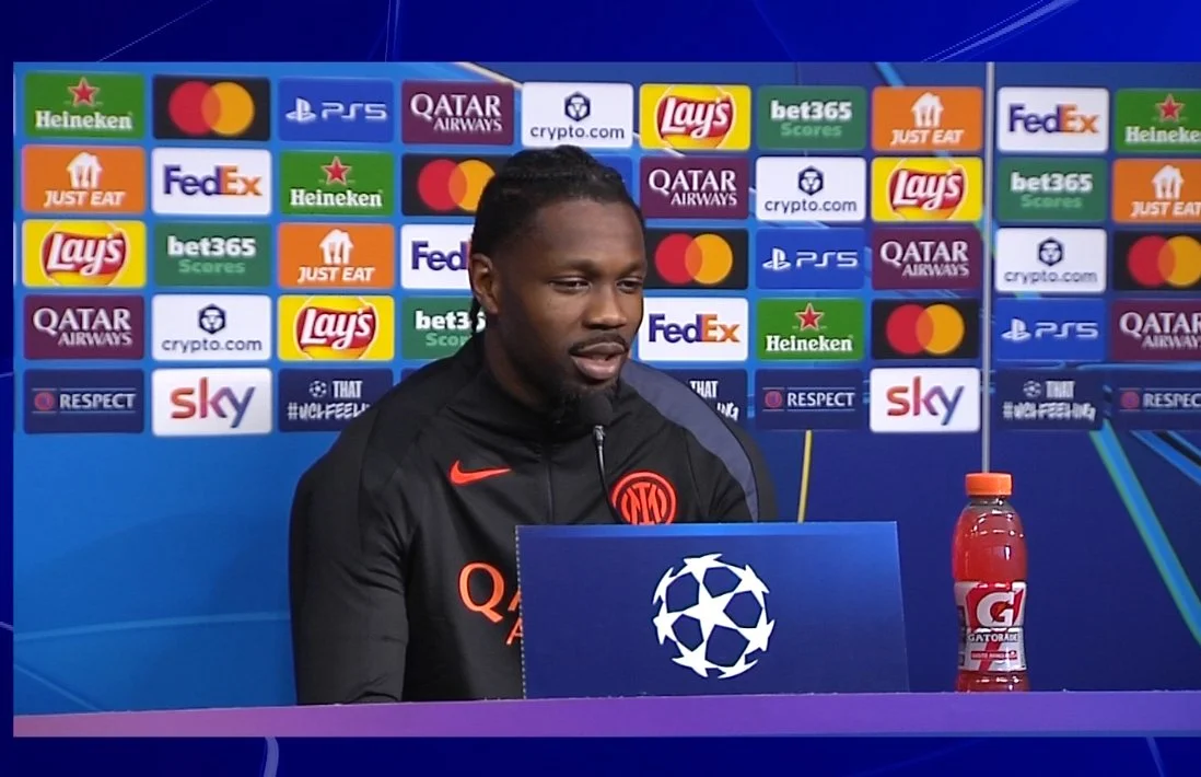 梅西迈阿密国际首秀献两球，贝克汉姆现场落泪